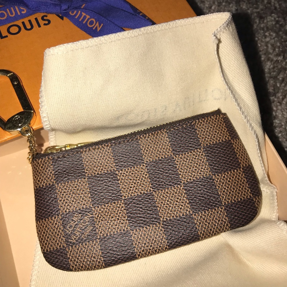 Key ring pouch